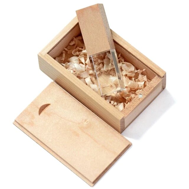 ♣ Personalized USB Drives in Wooden Crystal ♠