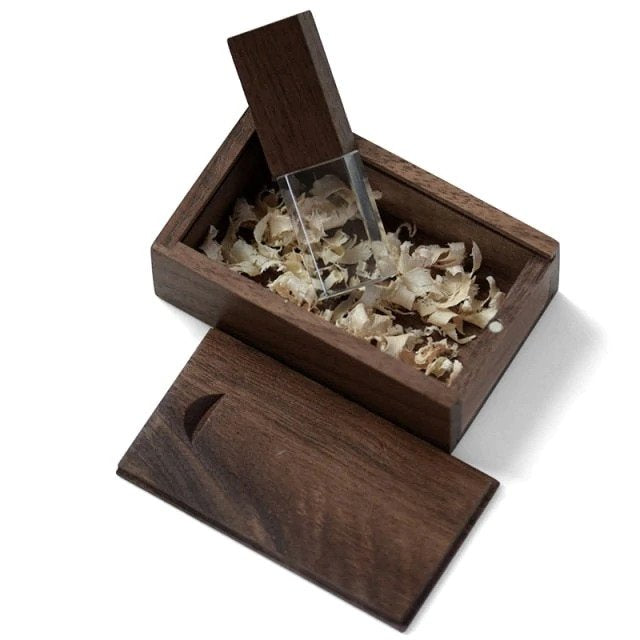 ♣ Personalized USB Drives in Wooden Crystal ♠